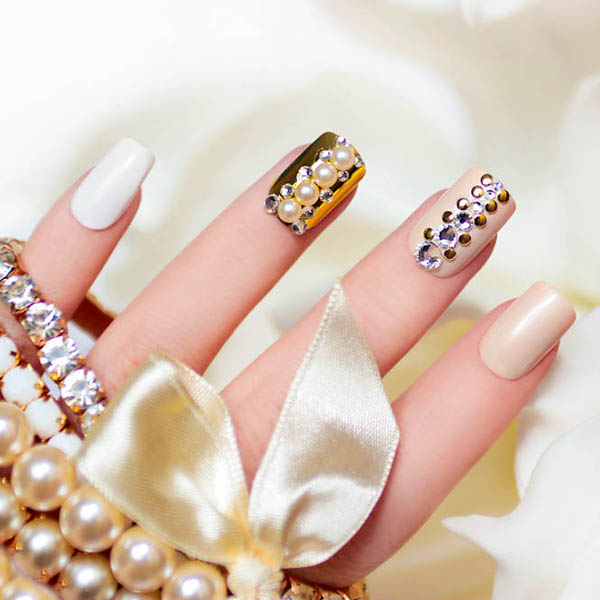 Looking for a trusted nail salon? Charm & Chic Nail on E Stacy Rd is your go-to destination.